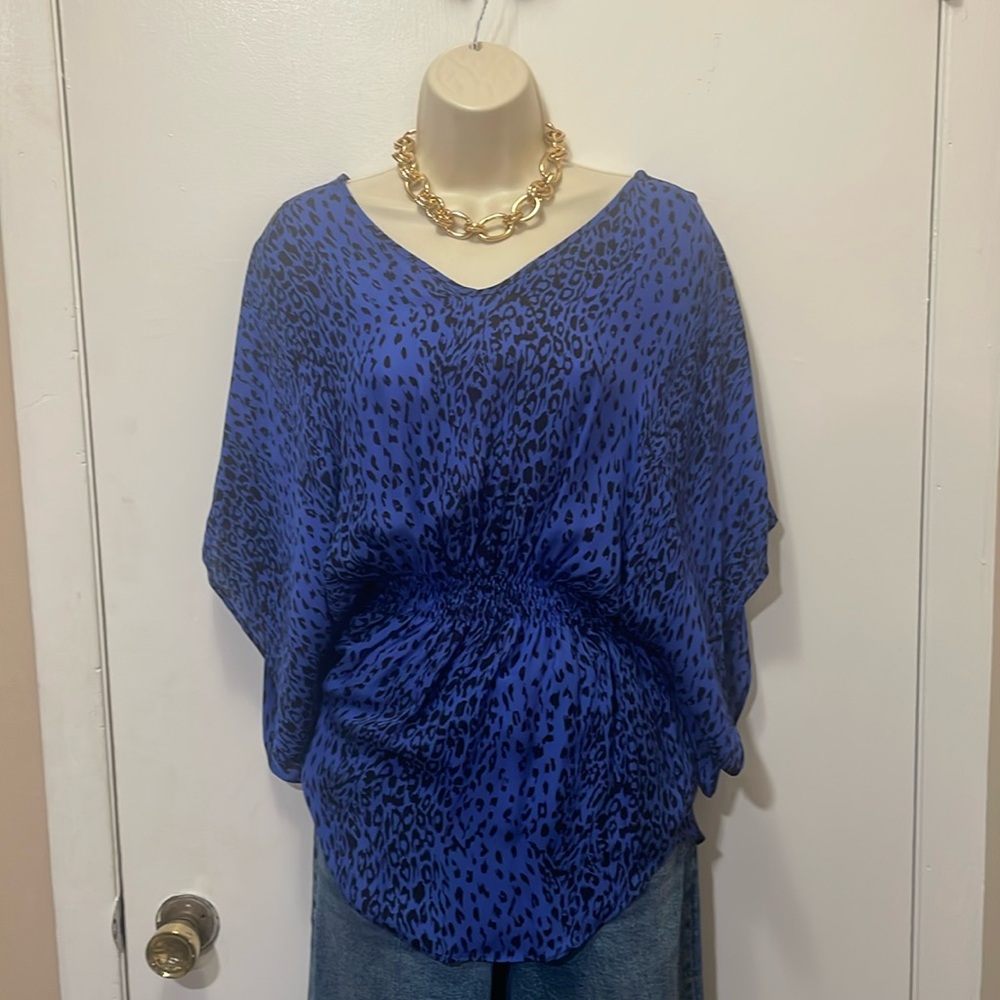 Like new Parker Royal blue and black cheetah blouse with cinched waist line, Med